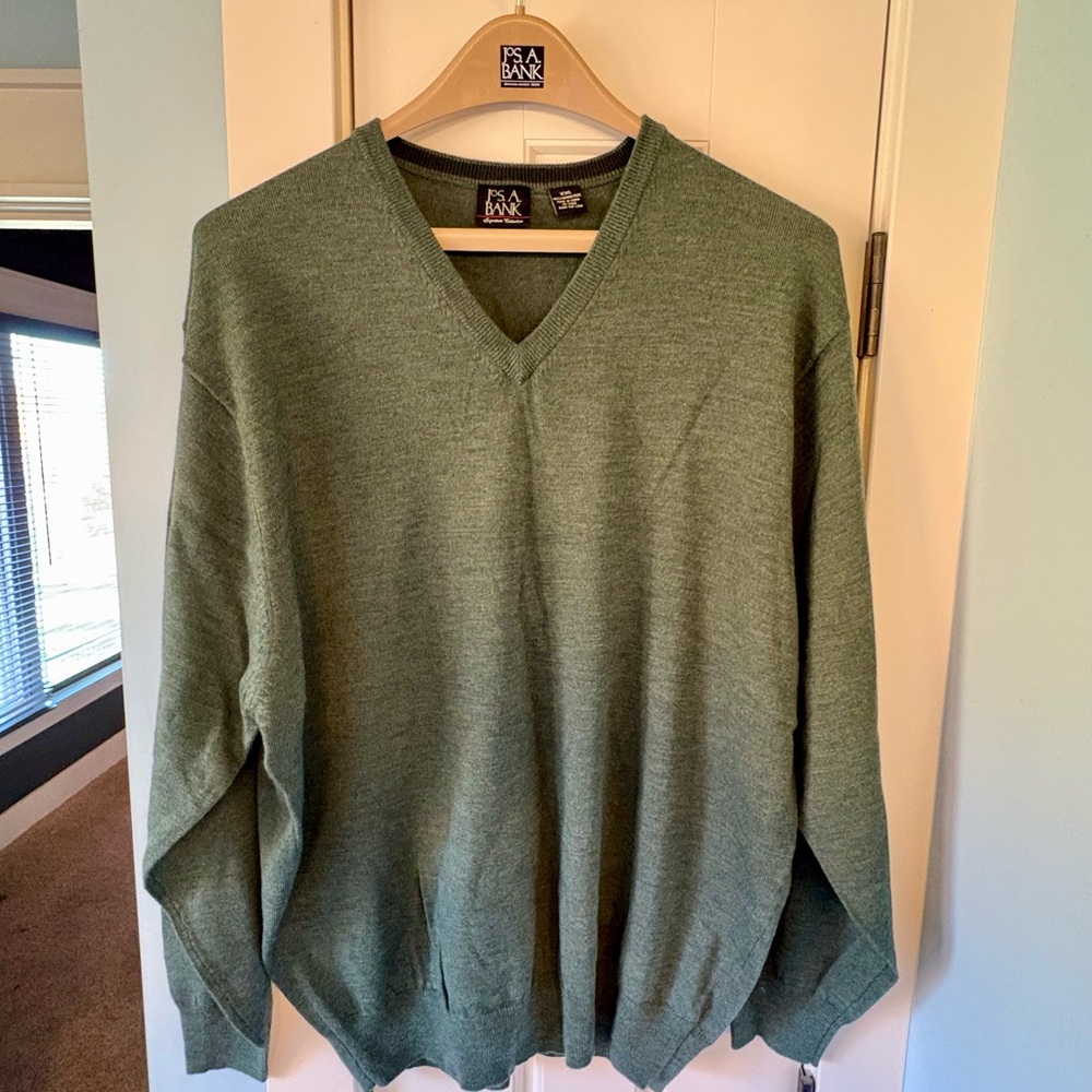 Jos. A. Bank Green V-Neck Sweater